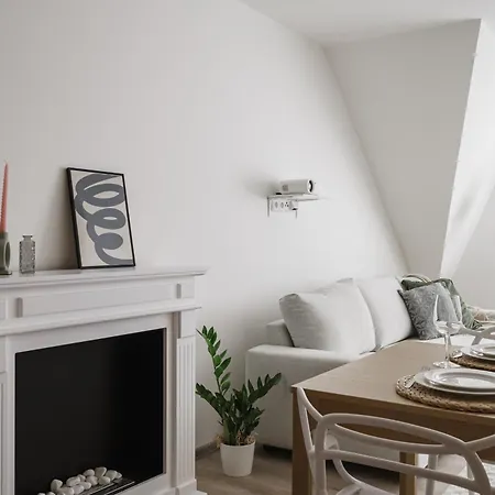 Spacious 4-story With Sauna & Garden Holiday home Prague