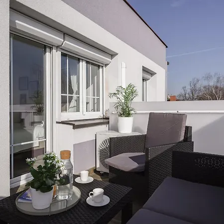Spacious 4-story With Sauna & Garden * Prague