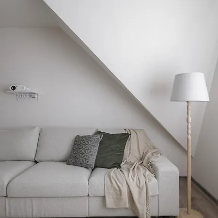 Spacious 4-story With Sauna & Garden Holiday home *