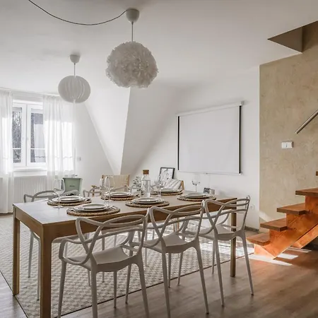 Spacious 4-story With Sauna & Garden Holiday home *