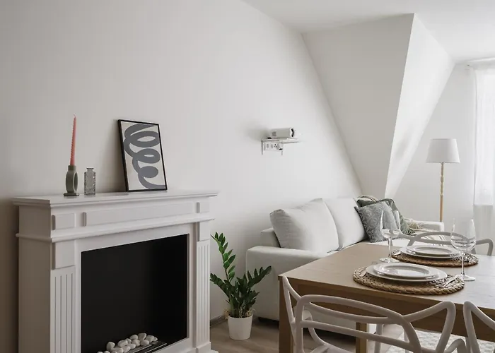 Spacious 4-story With Sauna & Garden Сasa de vacaciones Praga
