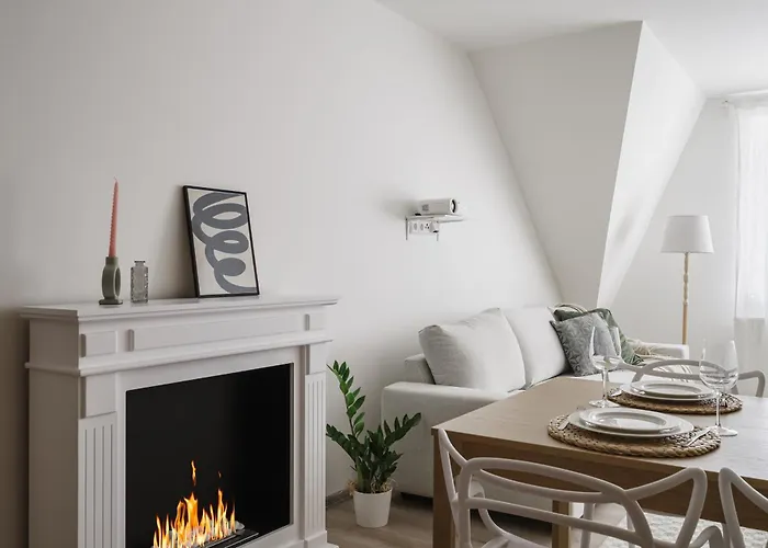 Spacious 4-story With Sauna & Garden * Praga