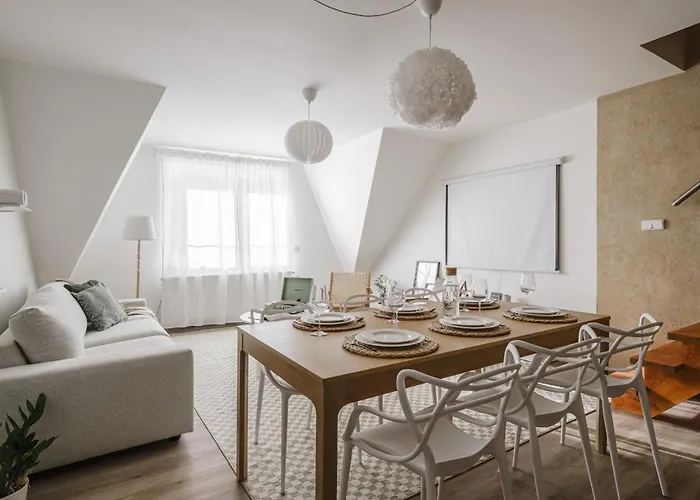 Spacious 4-story With Sauna & Garden Praga