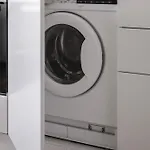 בית נופש Spacious 4-story With Sauna & Garden *