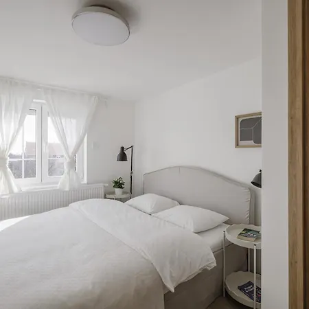 Spacious 4-story With Sauna & Garden Semesterbostad