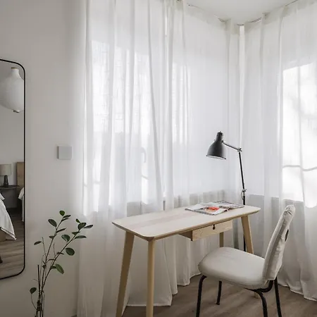 Spacious 4-story With Sauna & Garden Prag