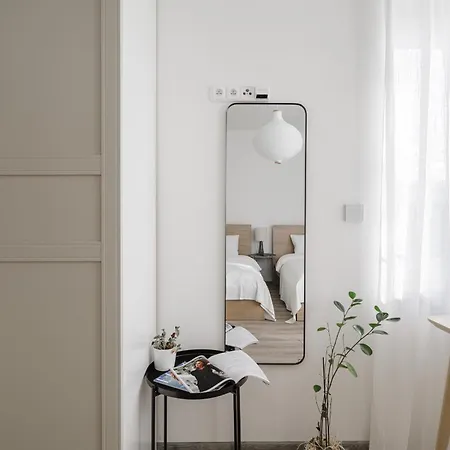 Spacious 4-story With Sauna & Garden Semesterbostad *